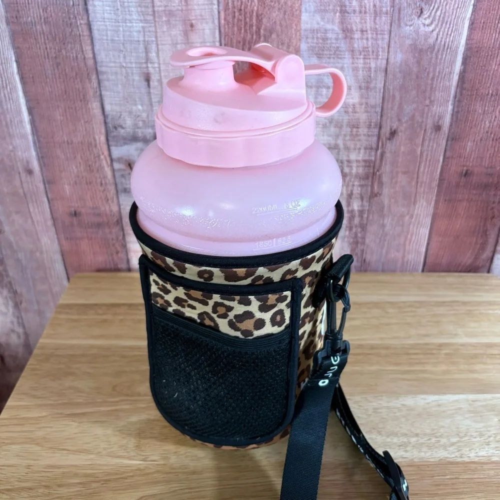 HydroJug‎ Leopard Print And Pink Water Bottle